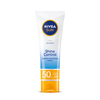 S: NIVEA Sun UV Face Shine Control Instant Mattifying Effect