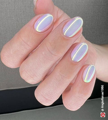 Iridescent nail polish