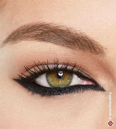 types of eyeliner - reverse winged liner
