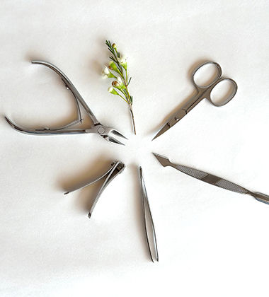 how do you clean make up brushes & how to clean beauty metal tool