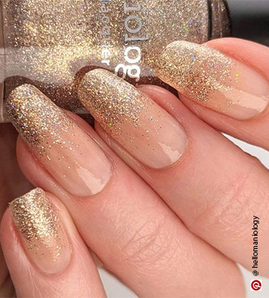 Golden nail art - golden ombre