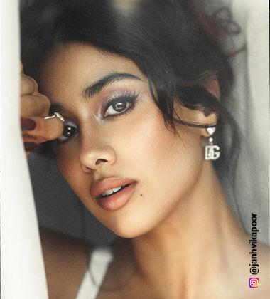 janhvi kapoor